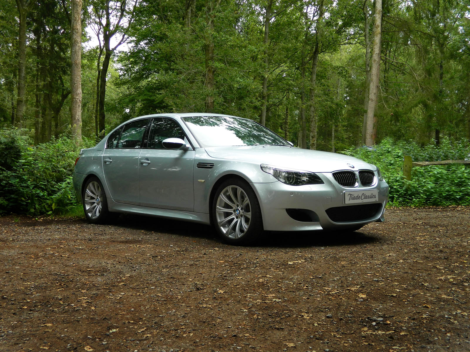 2005 BMW M5 (E60) - price and specifications
